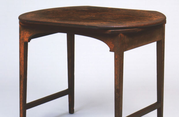 Table with Revolving Top